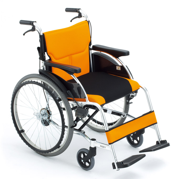 三贵MIKI轮椅车MCS-43JD 抱闸刹车 轻便折叠 分压座垫 免充气胎