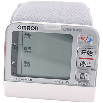 欧姆龙手腕式电子血压计 M-6050