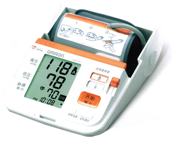 欧姆龙  电子血压计 HEM-7071